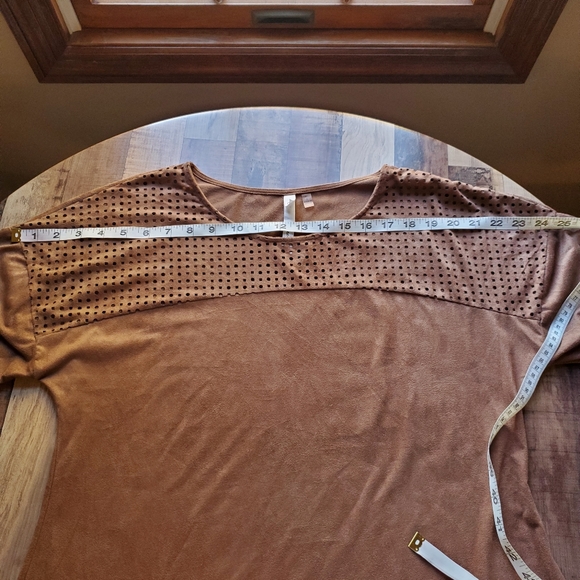 Ny collection tan brown faux suede perforated cutout tunic top fall shirt small - Picture 8 of 15